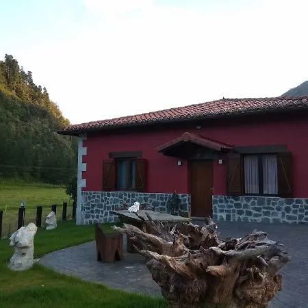 Olatz Eskola Etxea Casa vacanze *